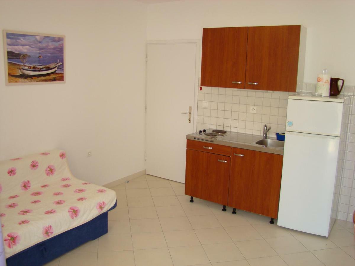 Apartments Ada Tučepi Eksteriør billede