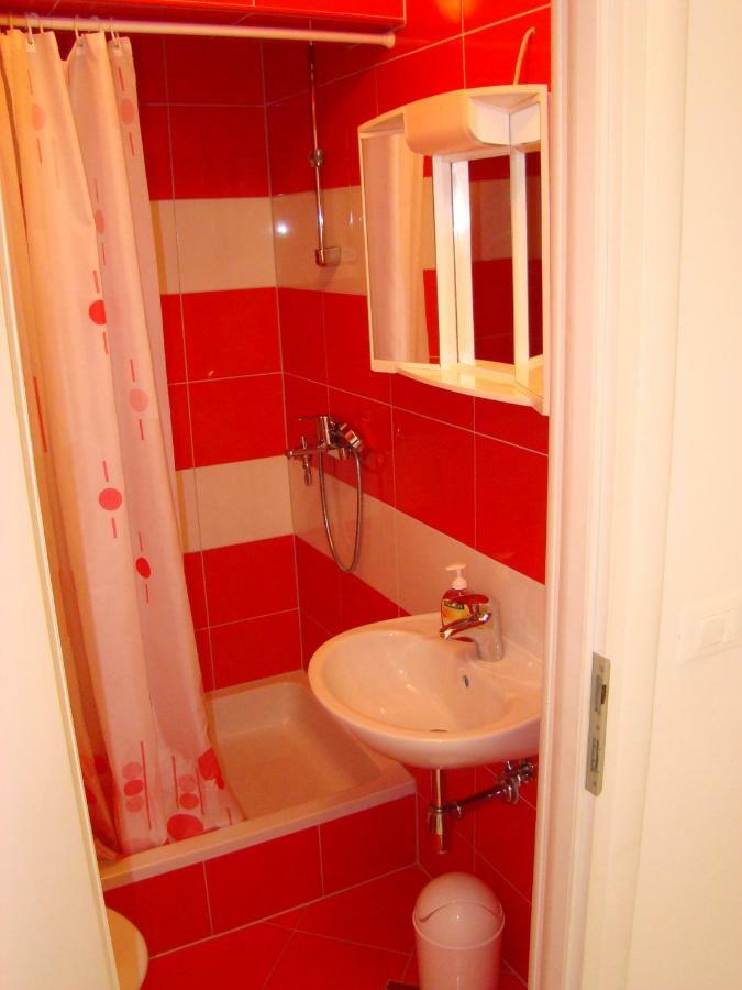 Apartments Ada Tučepi Eksteriør billede